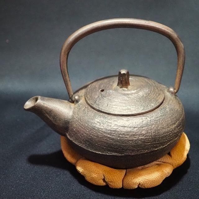 骨董品　アンティーク品　南部鉄器　鉄瓶　茶道具　岩鋳　古物　コレクション53