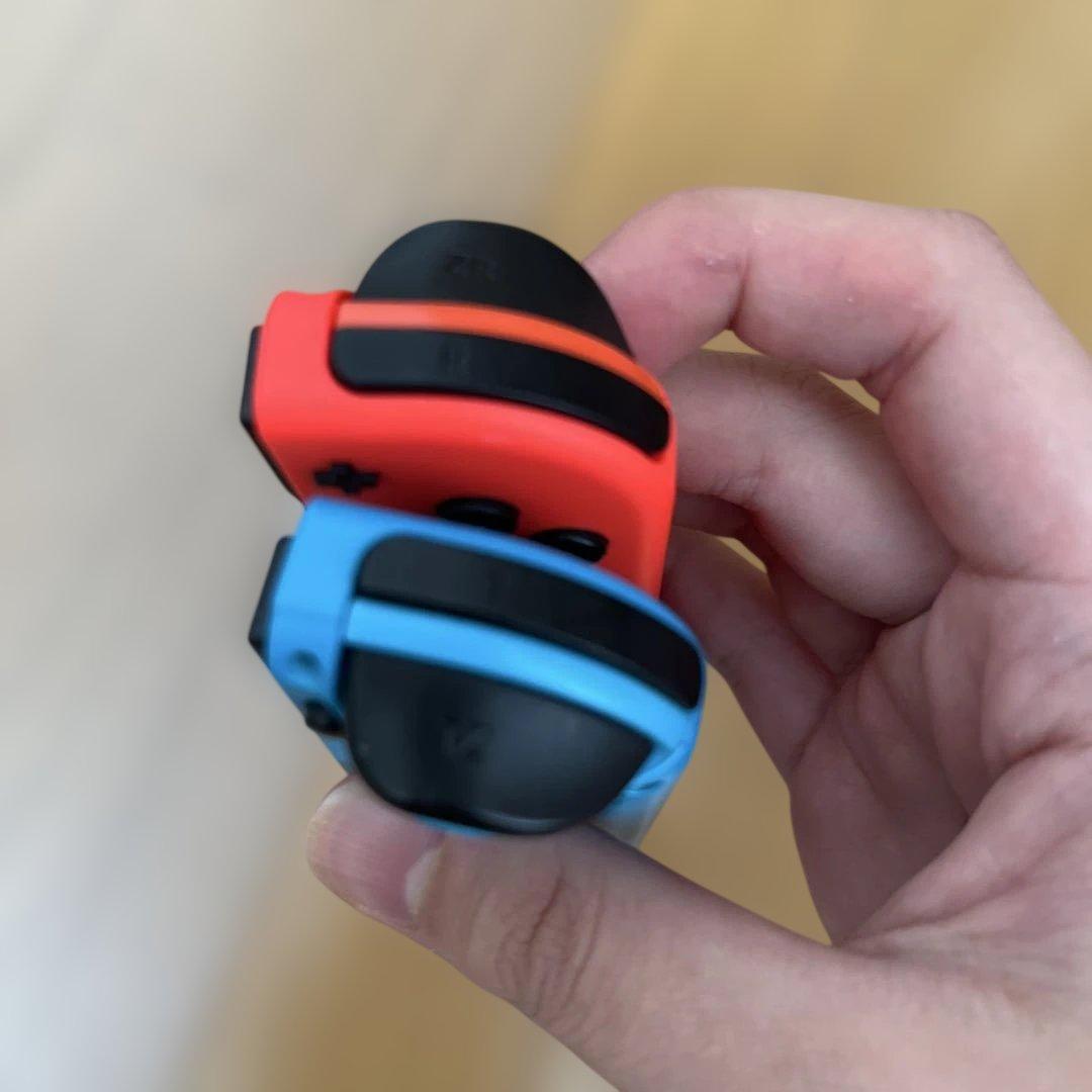 Nintendo Switch 本体 青・赤➕ジョイコンつき