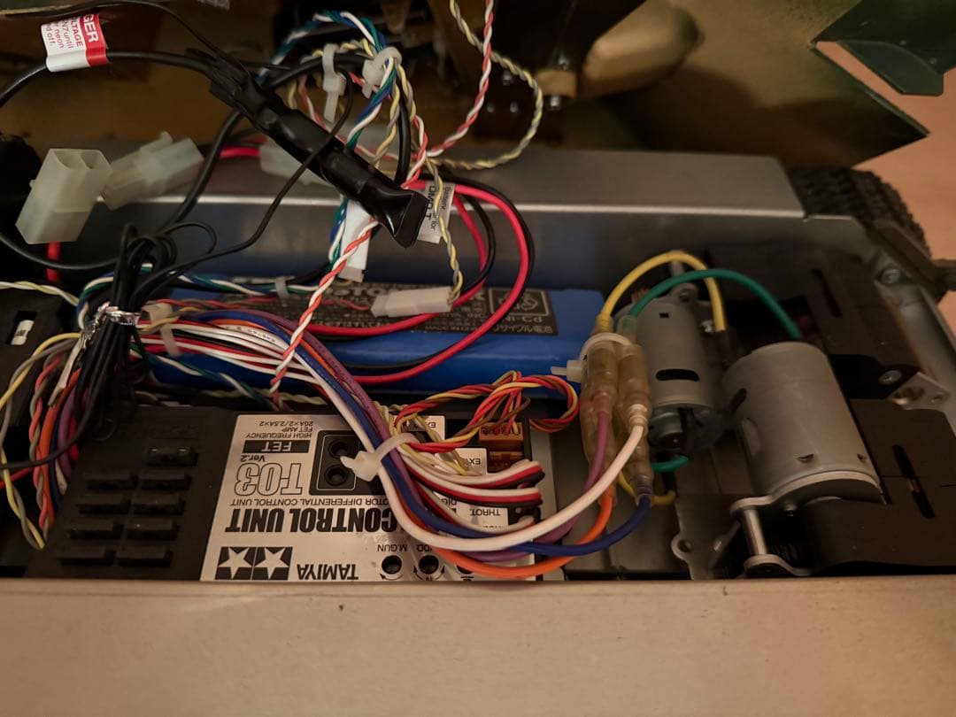 【O-1980】タミヤ ヤークトパンサー 戦車 ラジコン 1/16 ジャンク