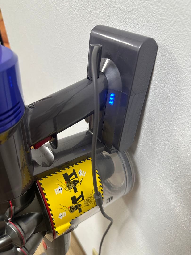 Dyson V8 Fluffy Extra スティッククリーナー掃除機