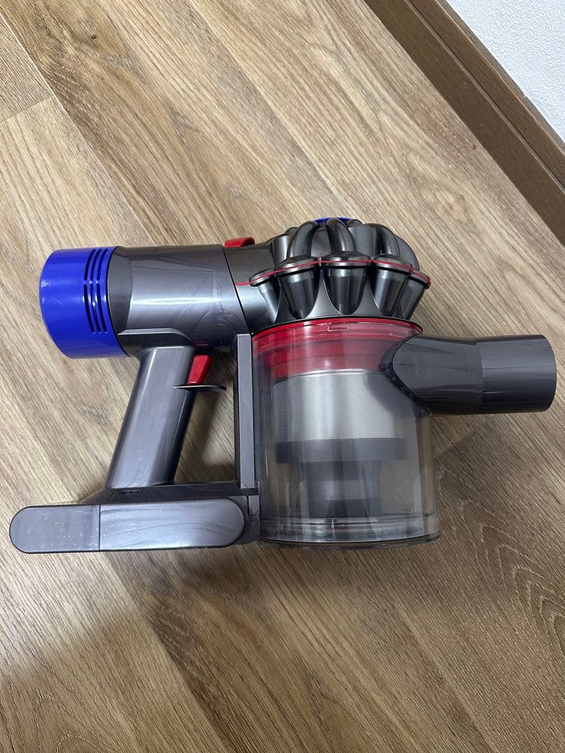 Dyson V8 Fluffy Extra スティッククリーナー掃除機