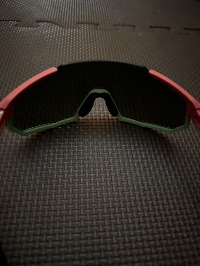 100% スポーツサングラス ピンク/ブラック