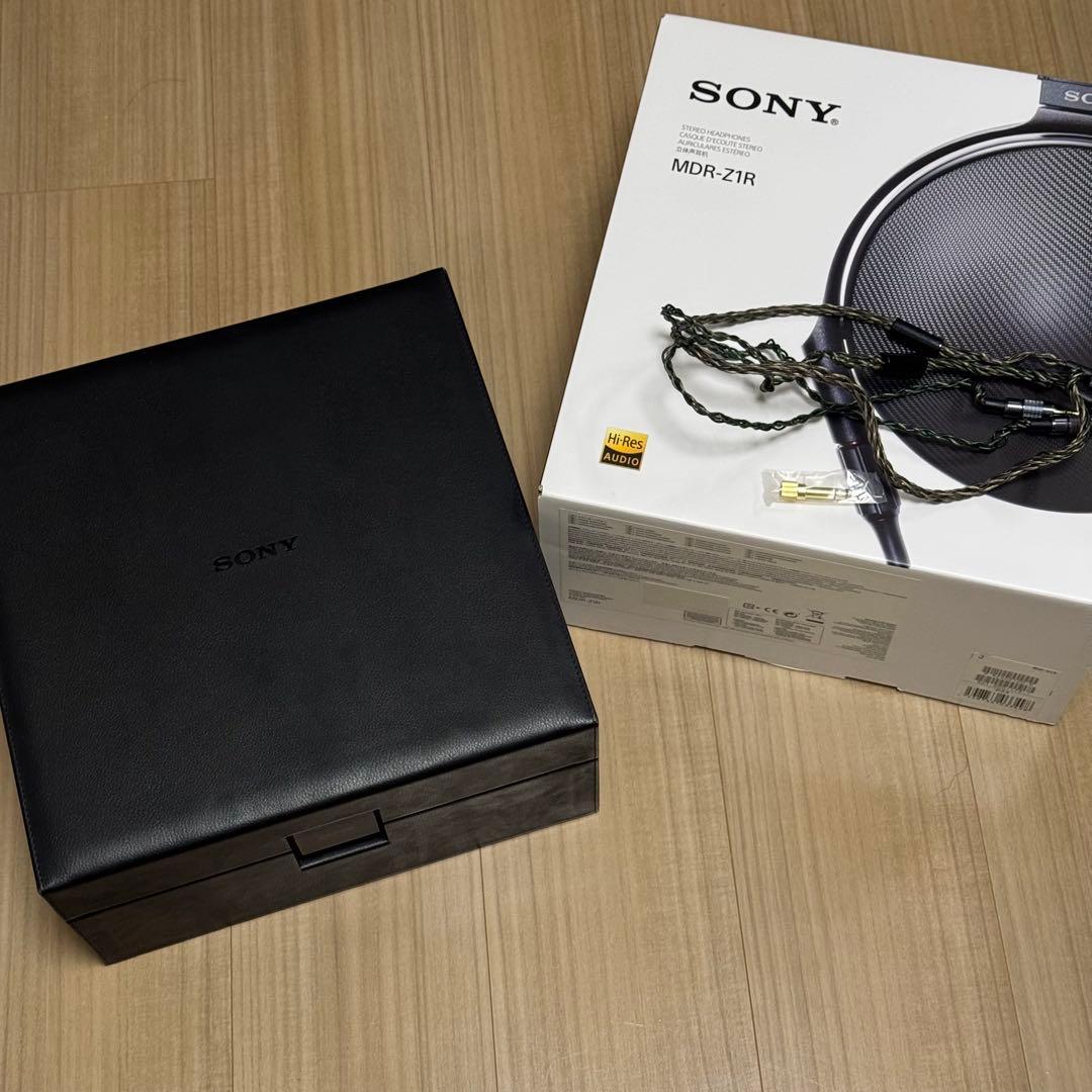 中古SONY MDR-Z1R ヘッドホン　キンバーMUC-B12BL1のおまけ