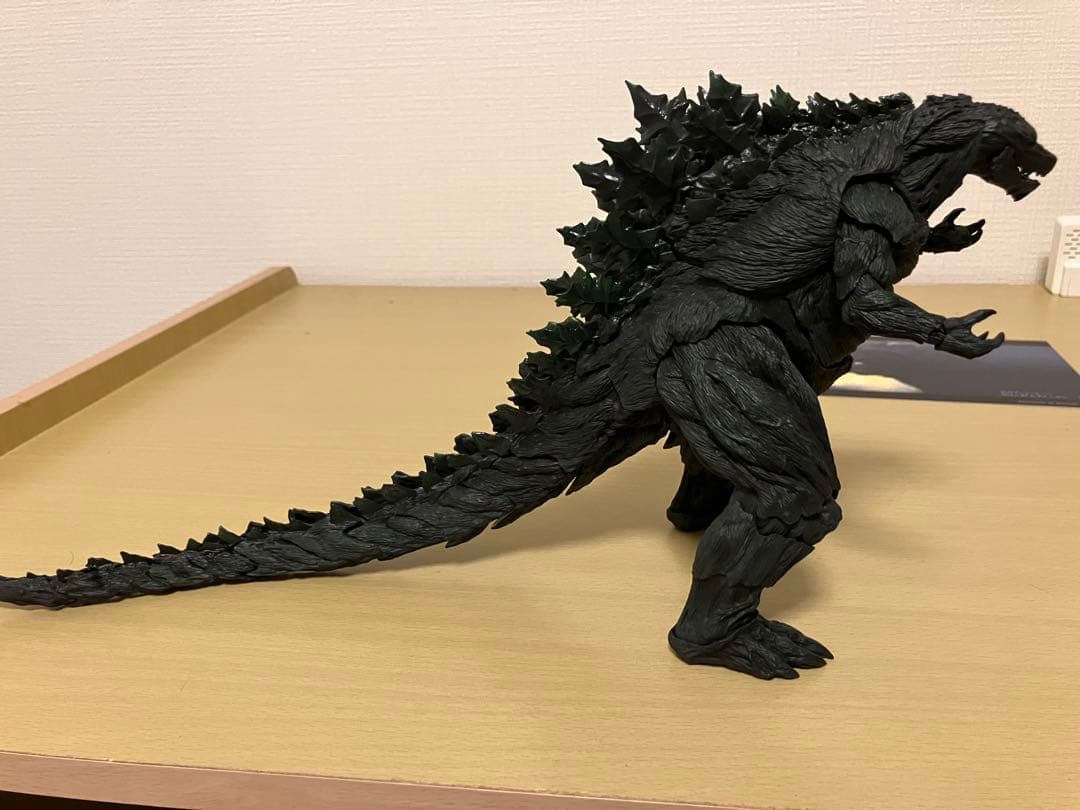 BANDAI S.H.MonsterArts ゴジラ (2017)