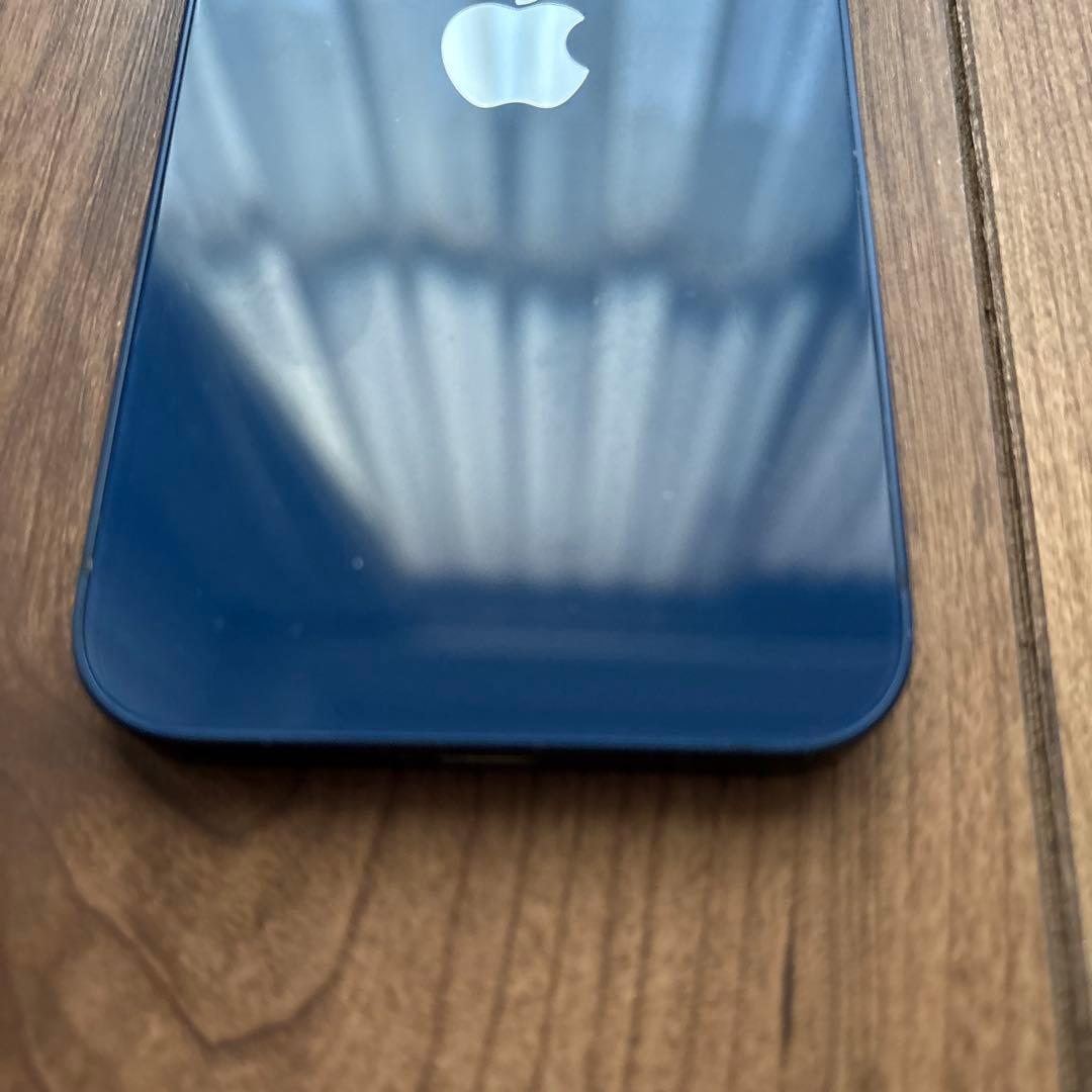 Apple iPhone 12 深い青 本体