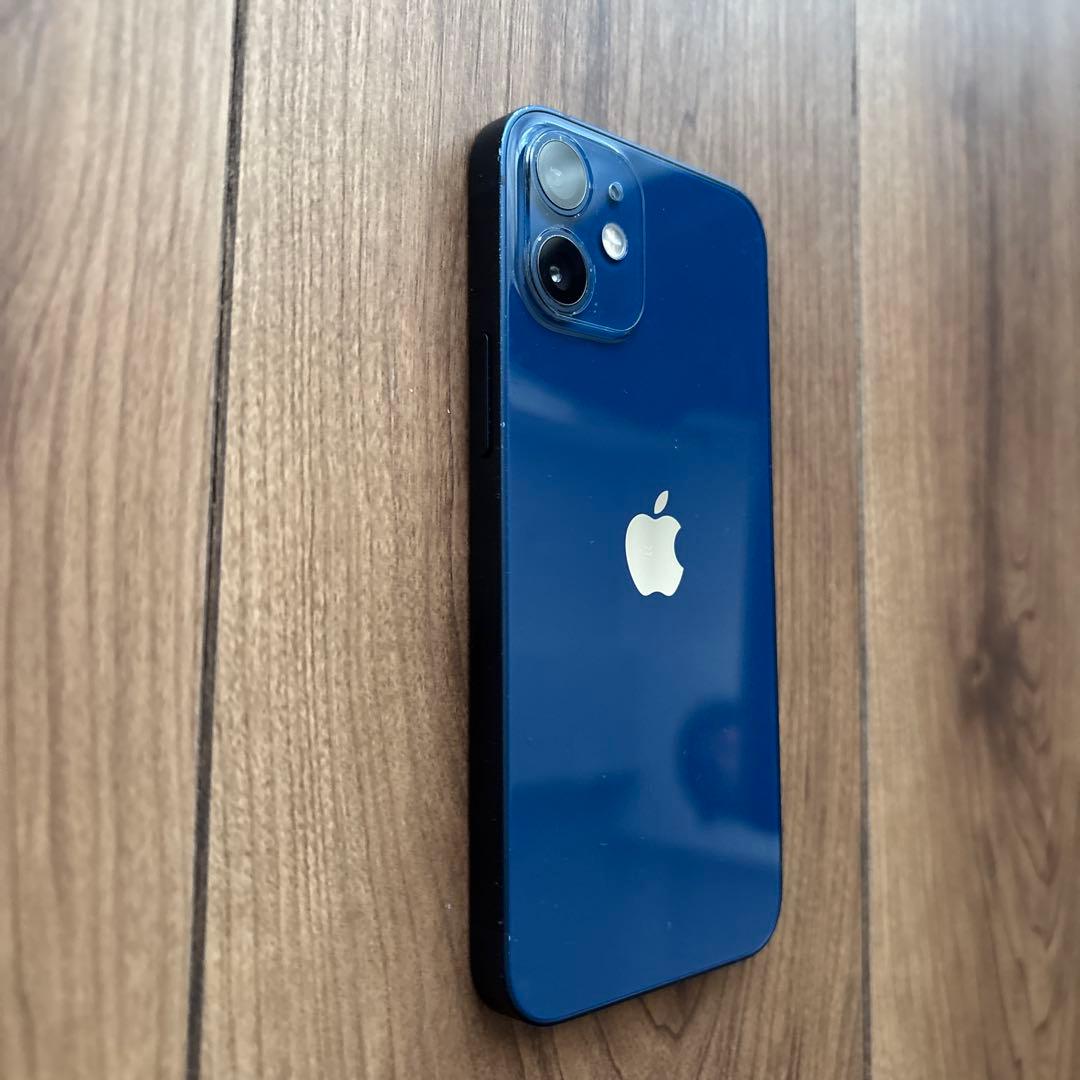 Apple iPhone 12 深い青 本体