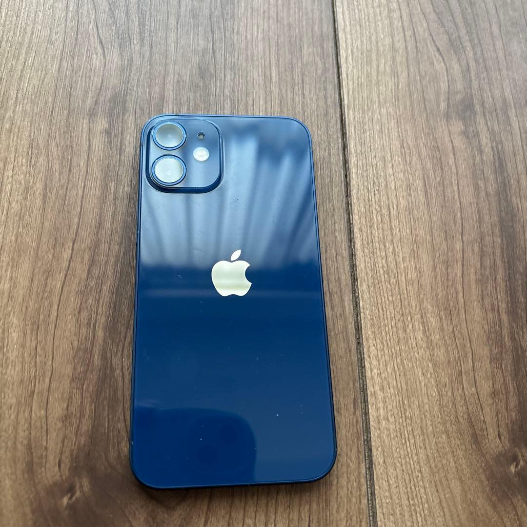 Apple iPhone 12 深い青 本体