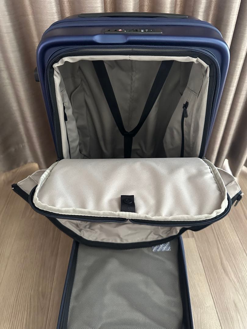 《期間限定値下げ》◾️LOJEL◾️CUBO Fit S ネイビーブルー