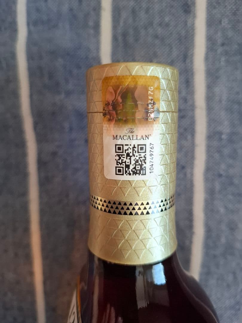 マッカランシェリーカスク12年700ml 箱付き