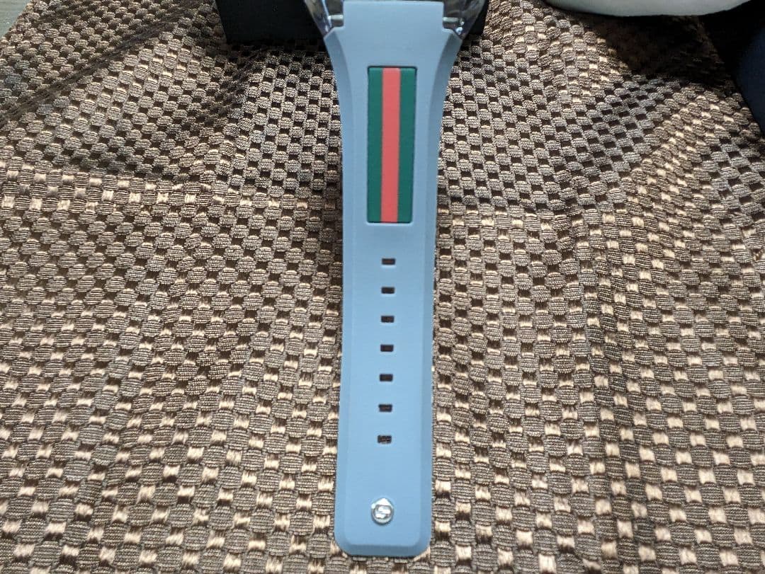 GUCCI時計SYNC グレー箱付き