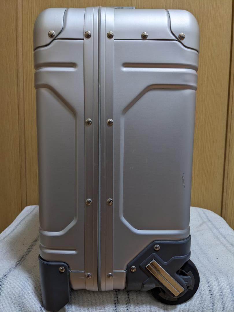 ゼロハリバートン Geo Aluminum 3.0 Two-Wheel