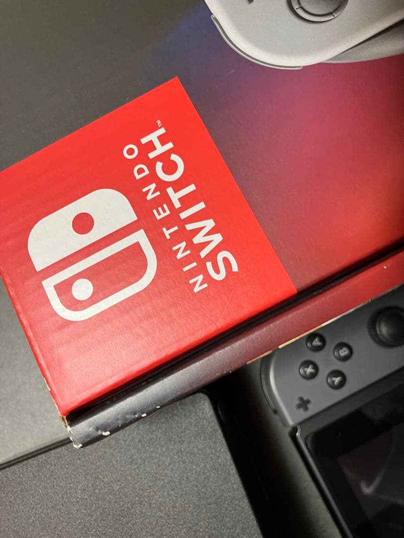 【匿名配送】任天堂　Switch 本体