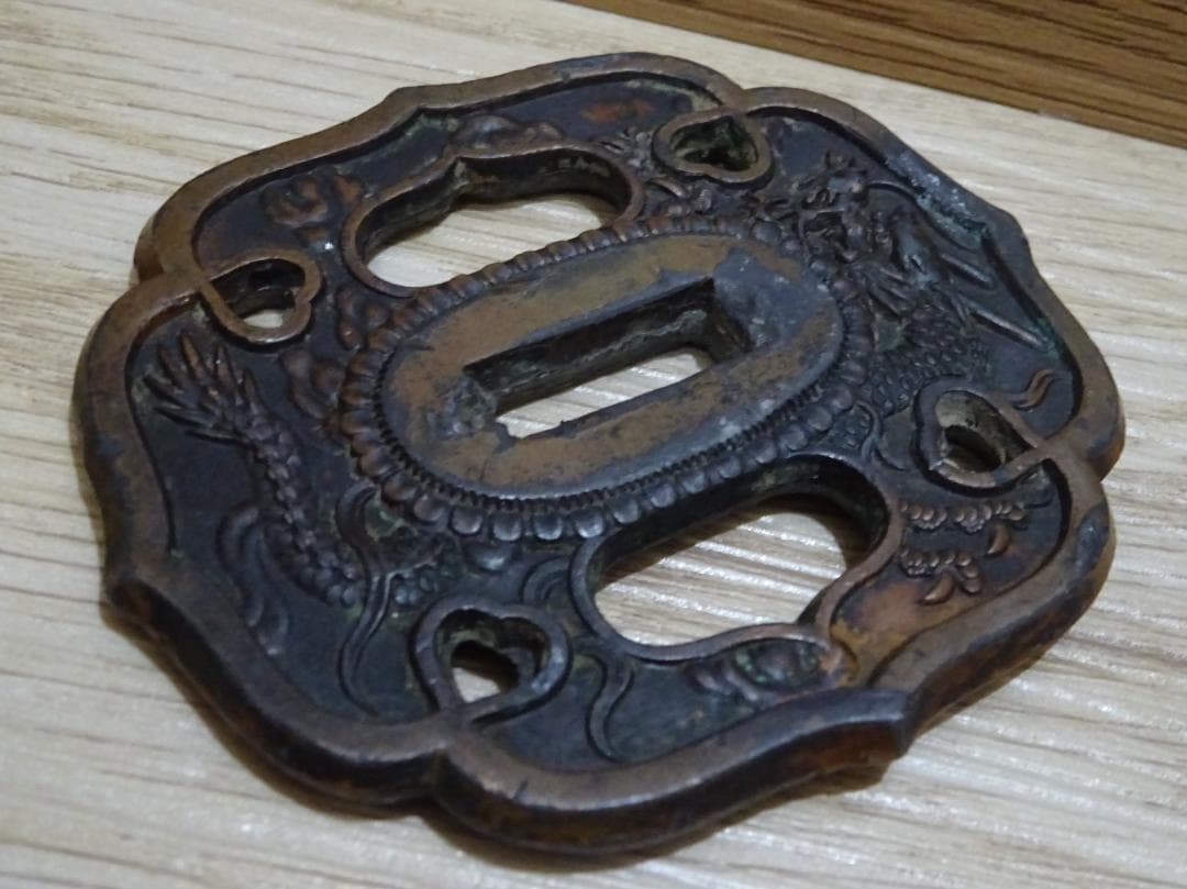 刀鍔 龍 彫刻 刀装具 時代物 骨董品 日本刀 アンティーク