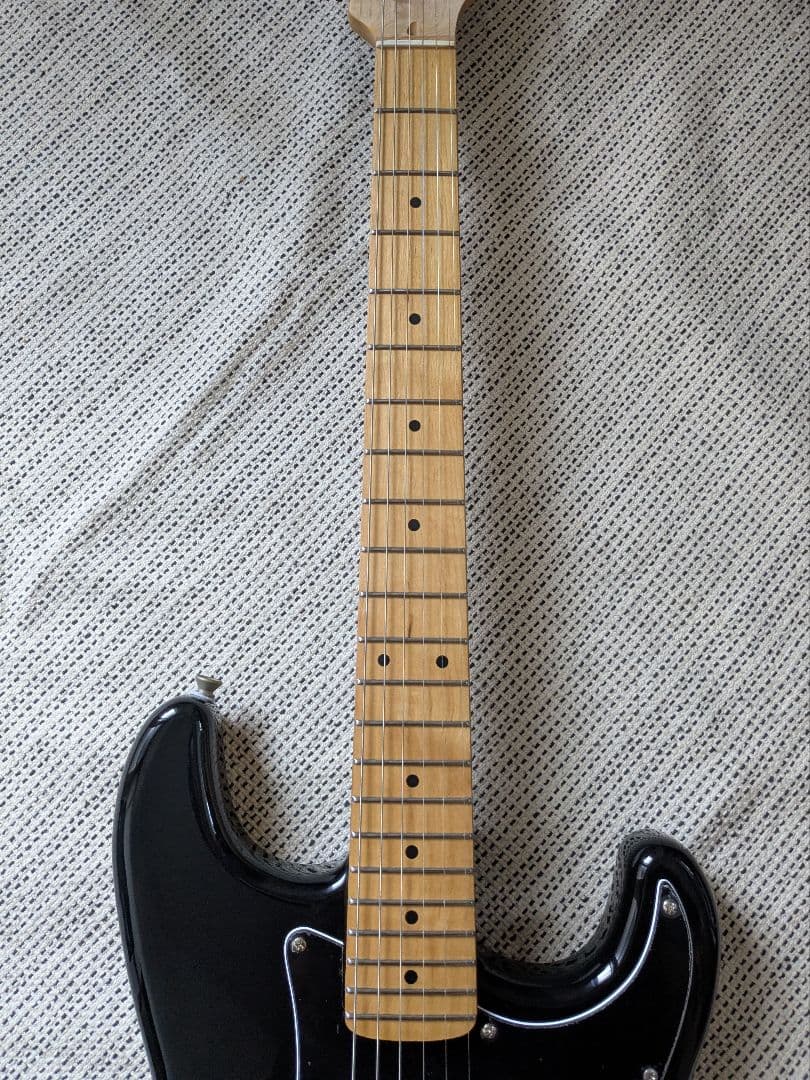 EMG 81 pickup on the Stratocaster エレキギター