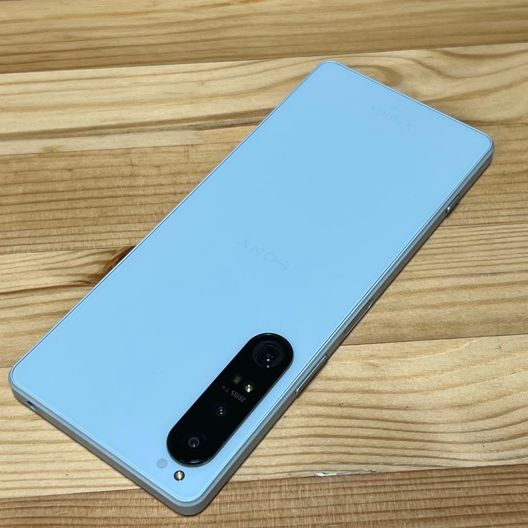 Xperia 1 Ⅳ SIMフリー　美品　282102