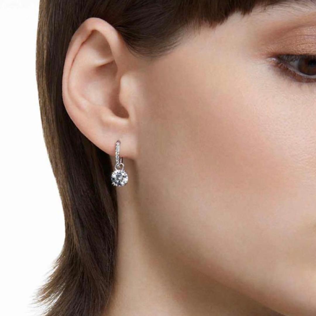 SWAROVSKI Stilla ドロップピアス ホワイト スワロフスキー