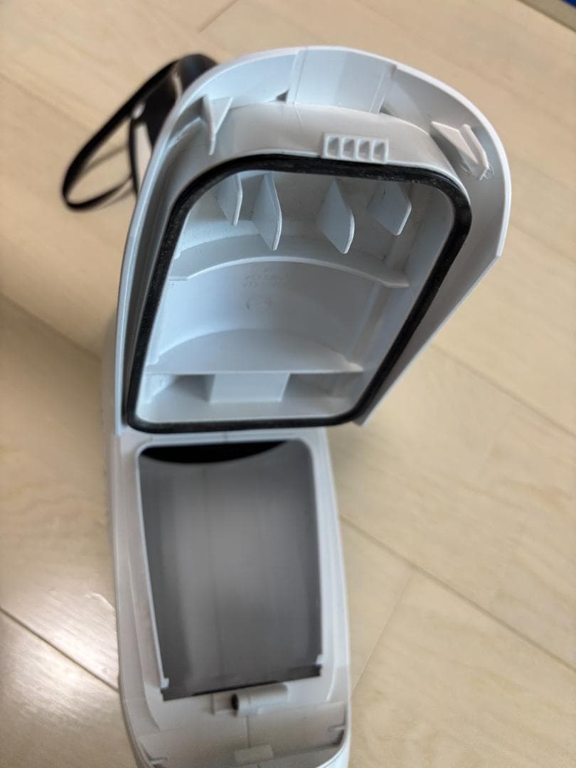 マキタ コードレス掃除機＆紙パック41枚セット（CL142FDRFW）