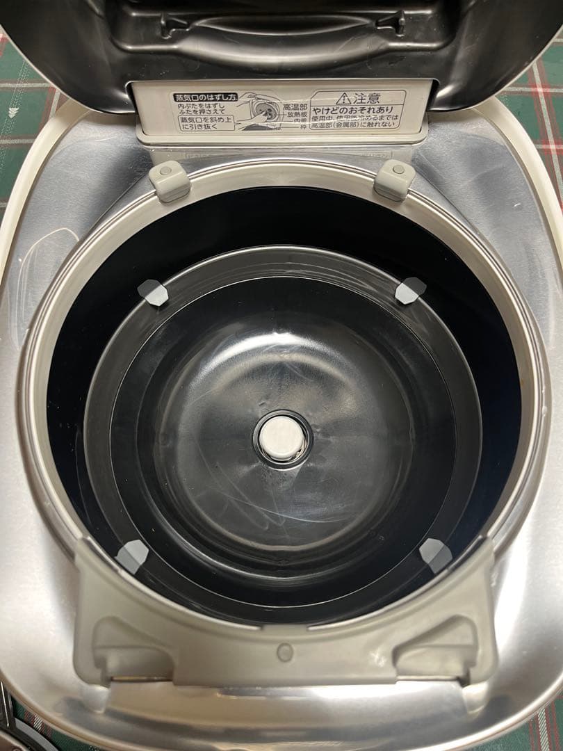 TOSHIBA RC-10VST 炊飯器 IH 5.5合炊き【取扱説明書付】