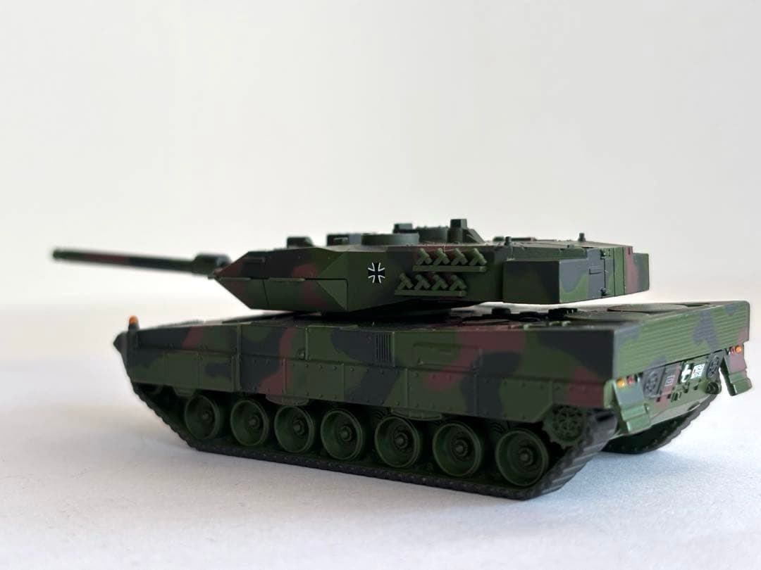 わんだほい　新品　メルクリン レオパルド　2A6 戦車　運搬車　2両セット