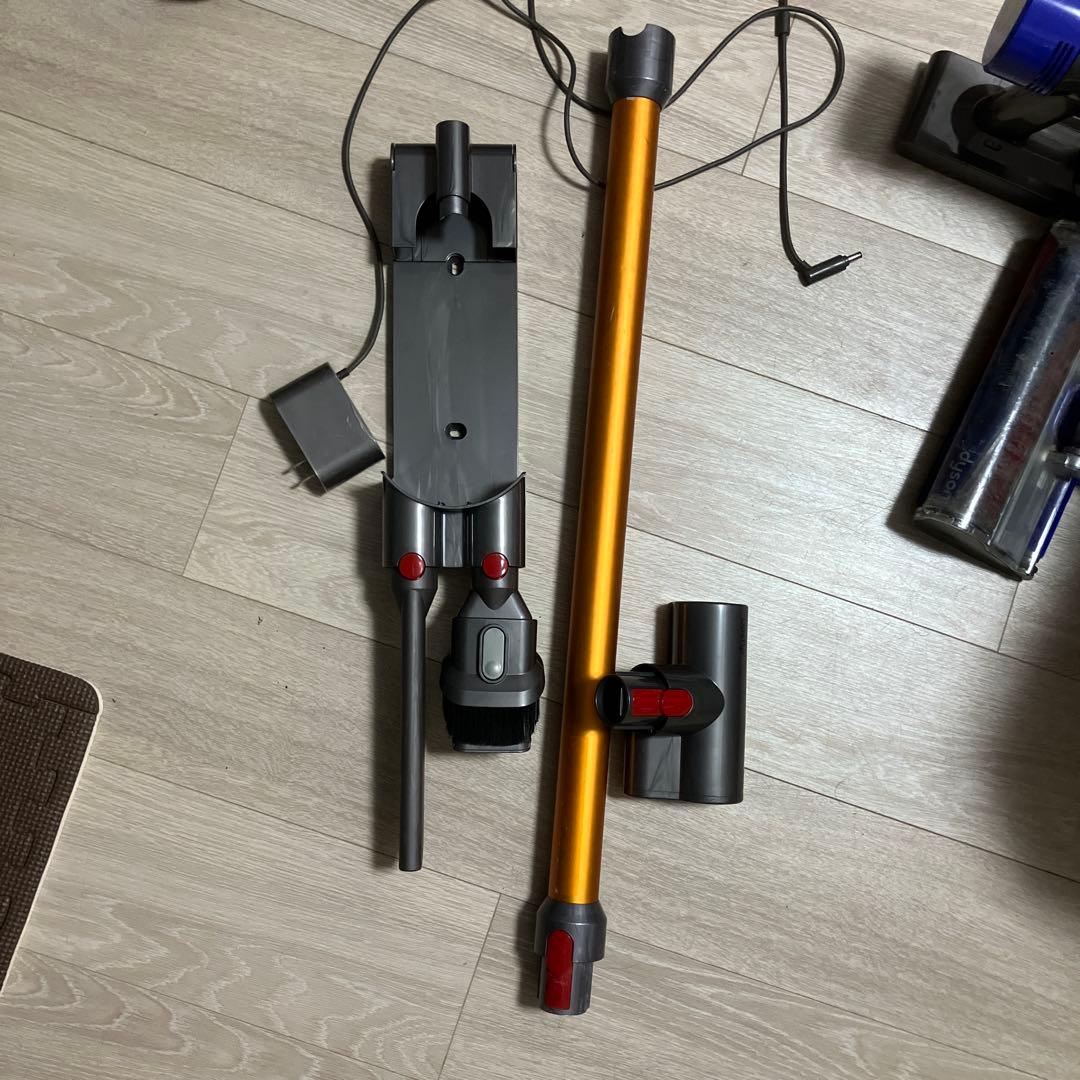 Dyson V8 Fluffy Extra vacuumスティッククリーナー本体