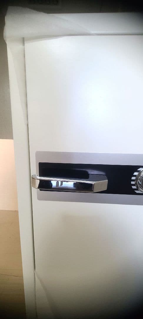 値下げ【新品未使用】井上金庫　ダイヤル式金庫　ホワイト　PHDI-100D