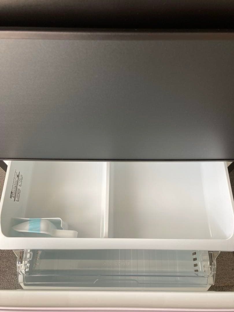 TOSHIBA ノンフロン冷凍冷蔵庫 326L 2023年製