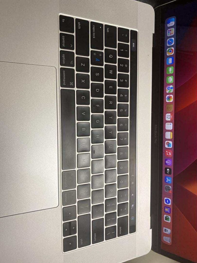 筧*彰様 Apple MacBook Pro 15-inch 2017 i7本体