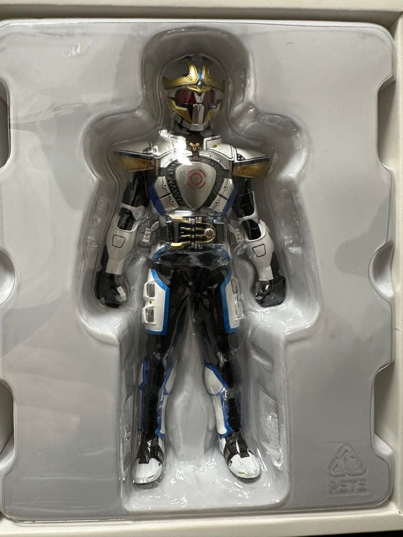 SHFiguarts 仮面ライダーイクサ 真骨彫