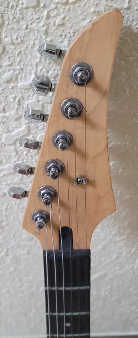 ヤマハ・エレキギター（ジャンク）