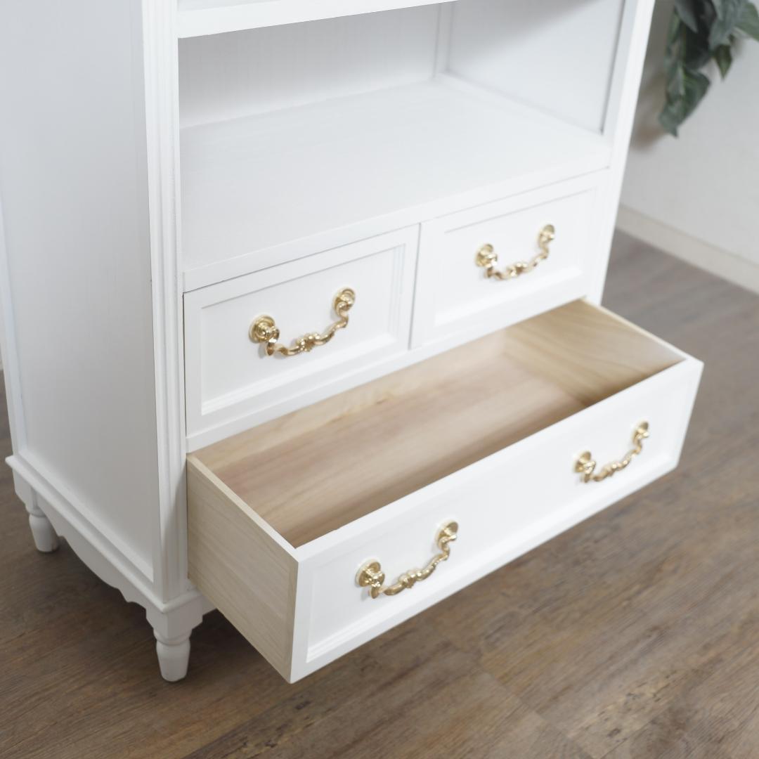 【新品・未使用】　キャビネット　アンティーク金取っ手　 収納　チェスト