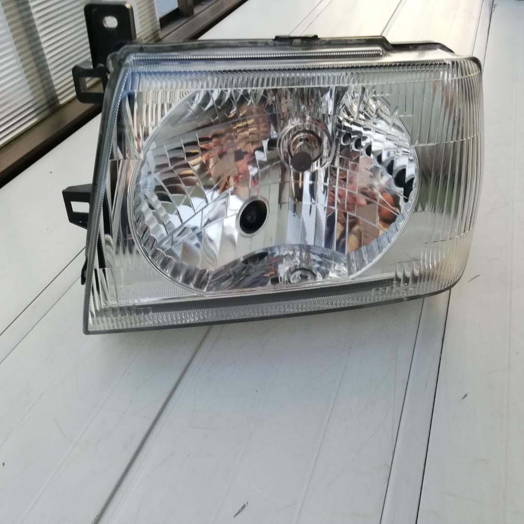 H58A 　パジェロミニ 　ヘッドライト 左右　　レべ付 　（管理NO25）