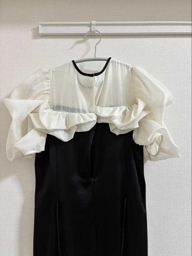 FRAY I.D⭐︎【着用画像有り】フリルスリーブコンビドレス【結婚式参列ドレス】