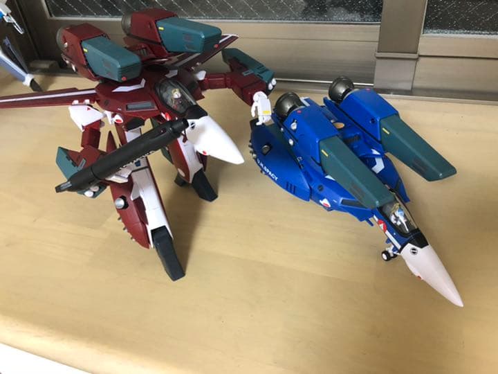 超時空要塞 マクロス~ アルカディア　1／60完全変形スーパーバルキリー