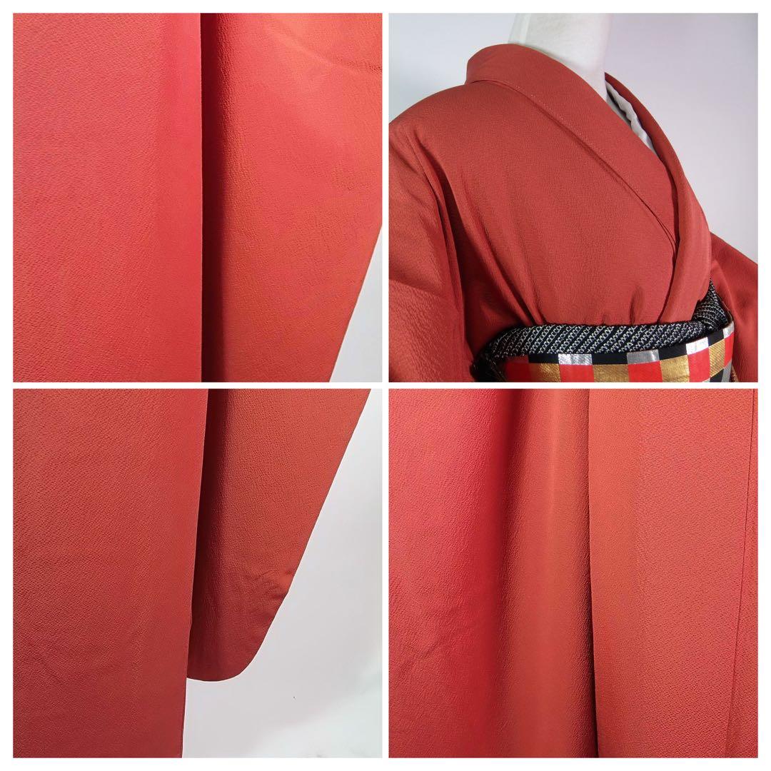 美品　振袖　色無地　シンプルな縮緬　着物　正絹　やや淡い赤色