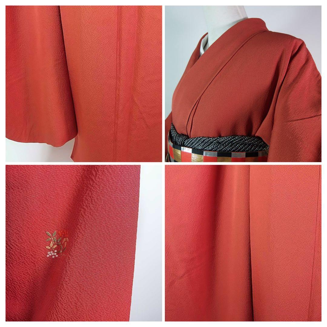 美品　振袖　色無地　シンプルな縮緬　着物　正絹　やや淡い赤色