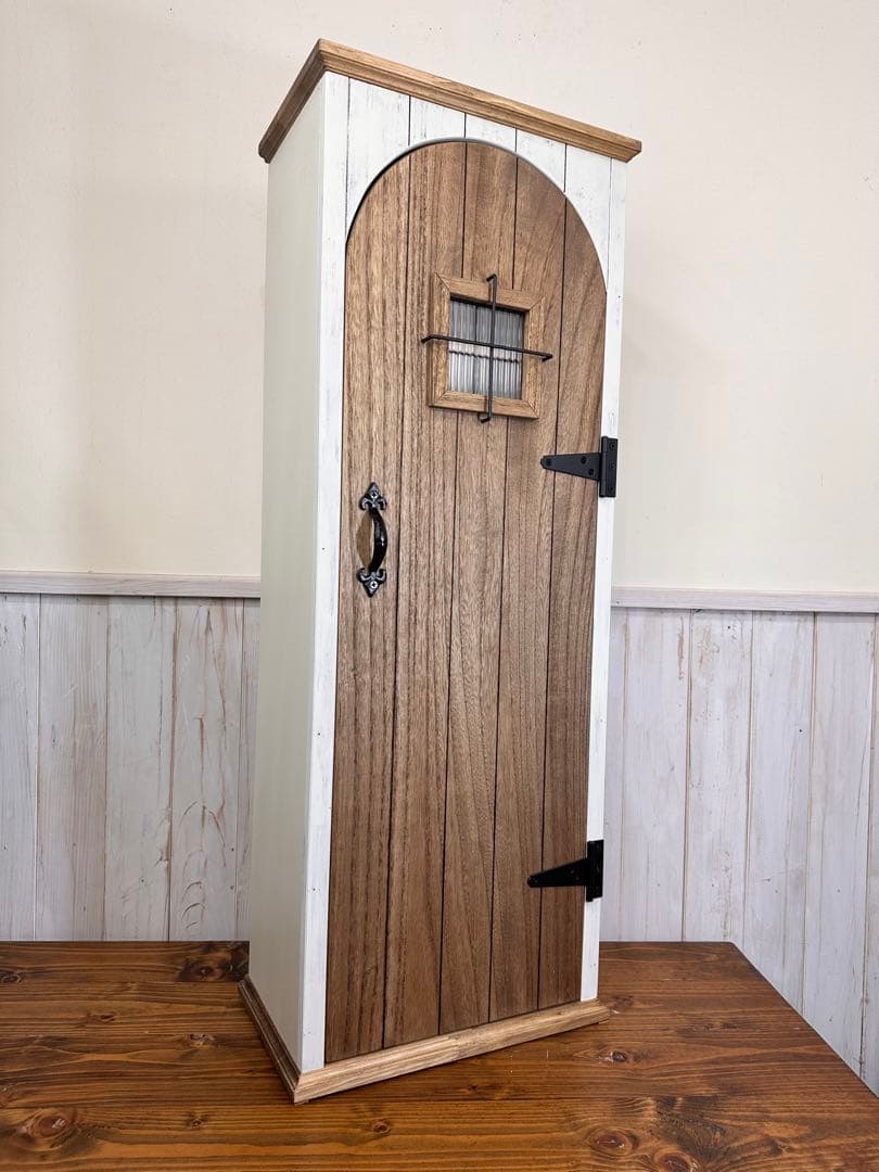 M*o様 【1点のみ試作デザインのためお値引き】アンティークの扉のようなキャビネ