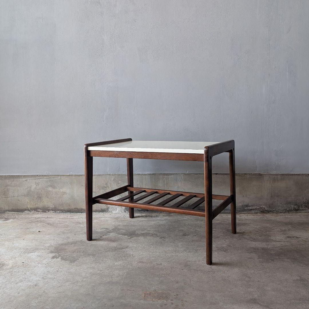 【古家具】カリモク 白い天板 ウォルナット色のカフェテーブルB　サイドテーブル