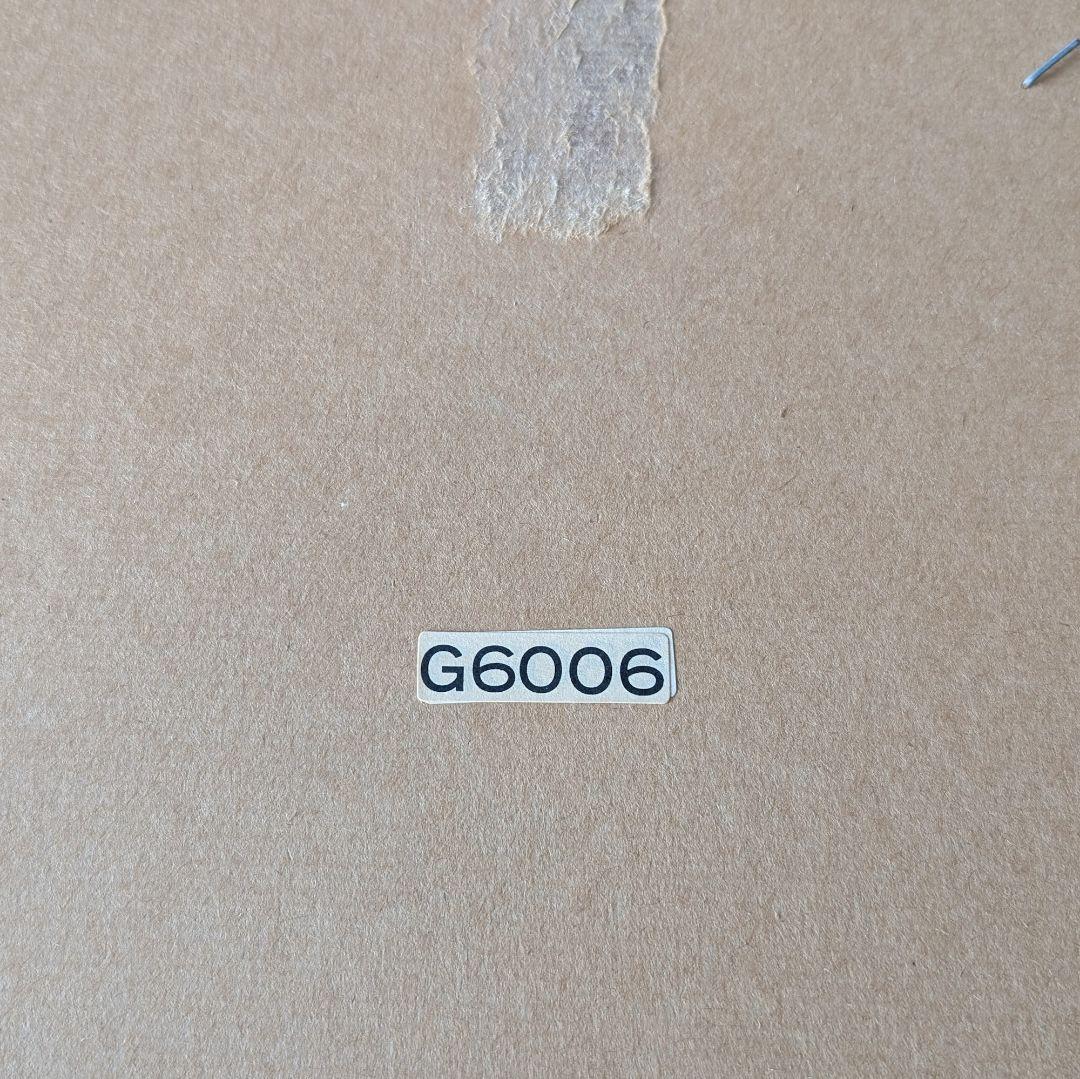 【古家具】カリモク 白い天板 ウォルナット色のカフェテーブルB　サイドテーブル