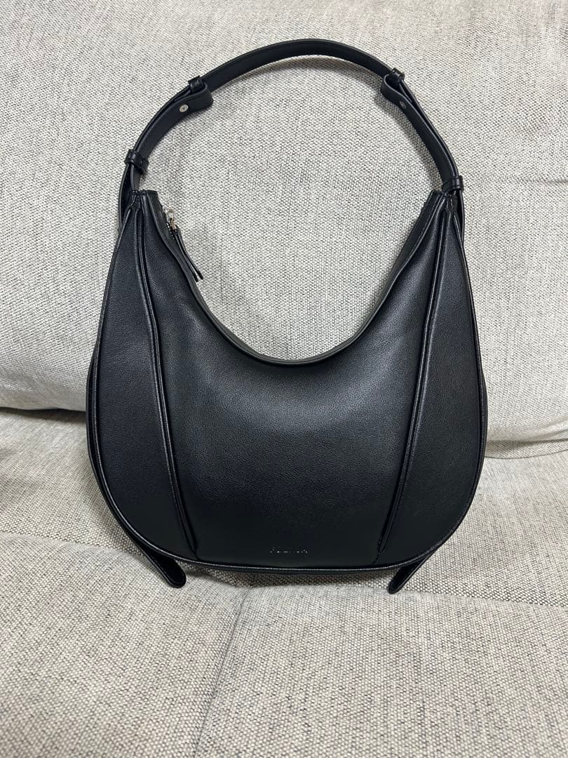 FOLNUA オーバルバッグ ブラック_プレーン