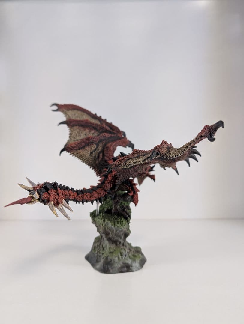 リオレウス・リオレイア　フィギュア　クリエイターズモデル