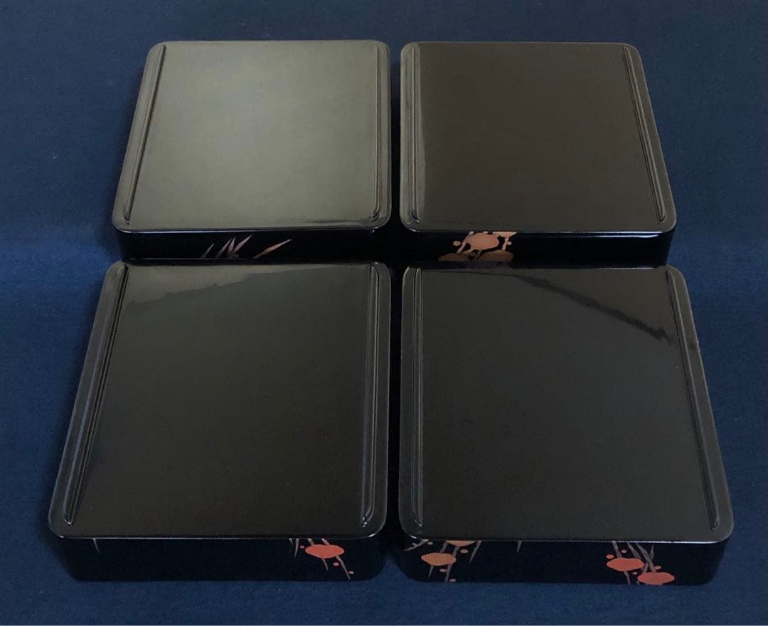 メ*7様 割引❗️《レ》輪島塗 たばね梅蒔絵 四段重 替蓋付 共箱　251201