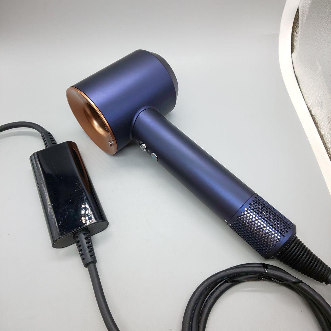 ダイソン dysonドライヤー HD08《国内正規品・風量新品同様》731