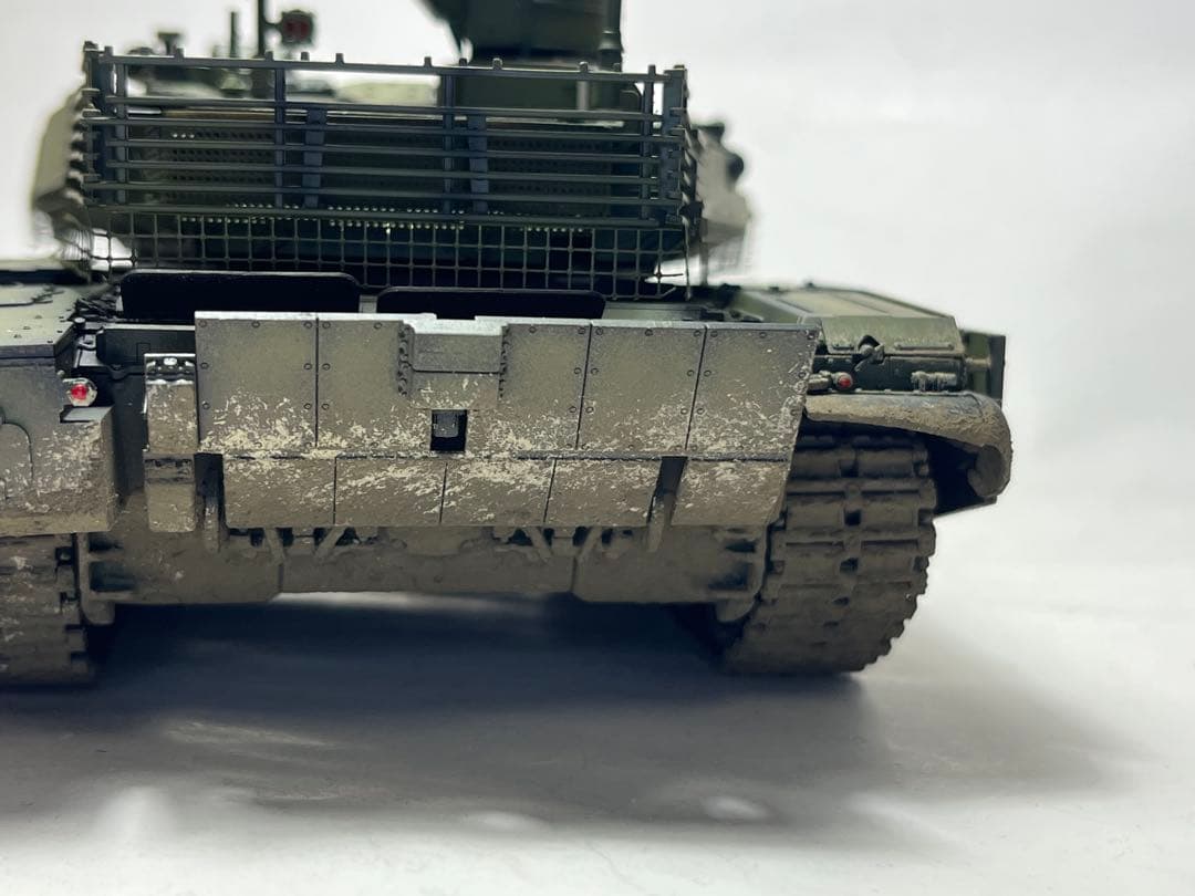 アミュージングホビー 1/35 T-90M （完成品）