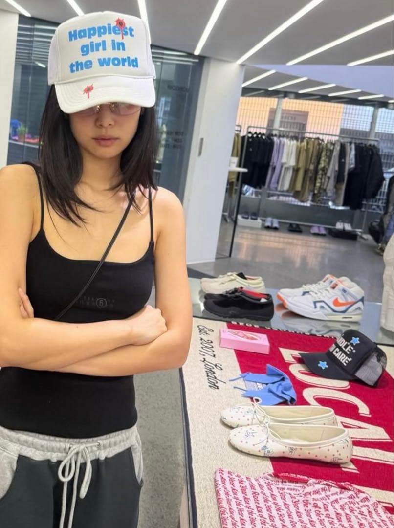 新品未使用ASHLEY WILLIAMS メッシュキャップ　jennie 着用