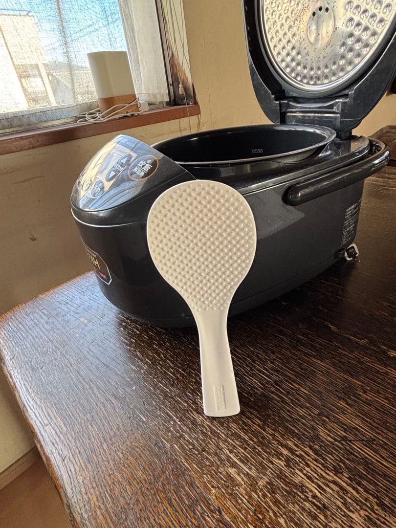 象印　一升炊き　IH炊飯ジャーNW-VD18◆しゃもじ付き　ブラック