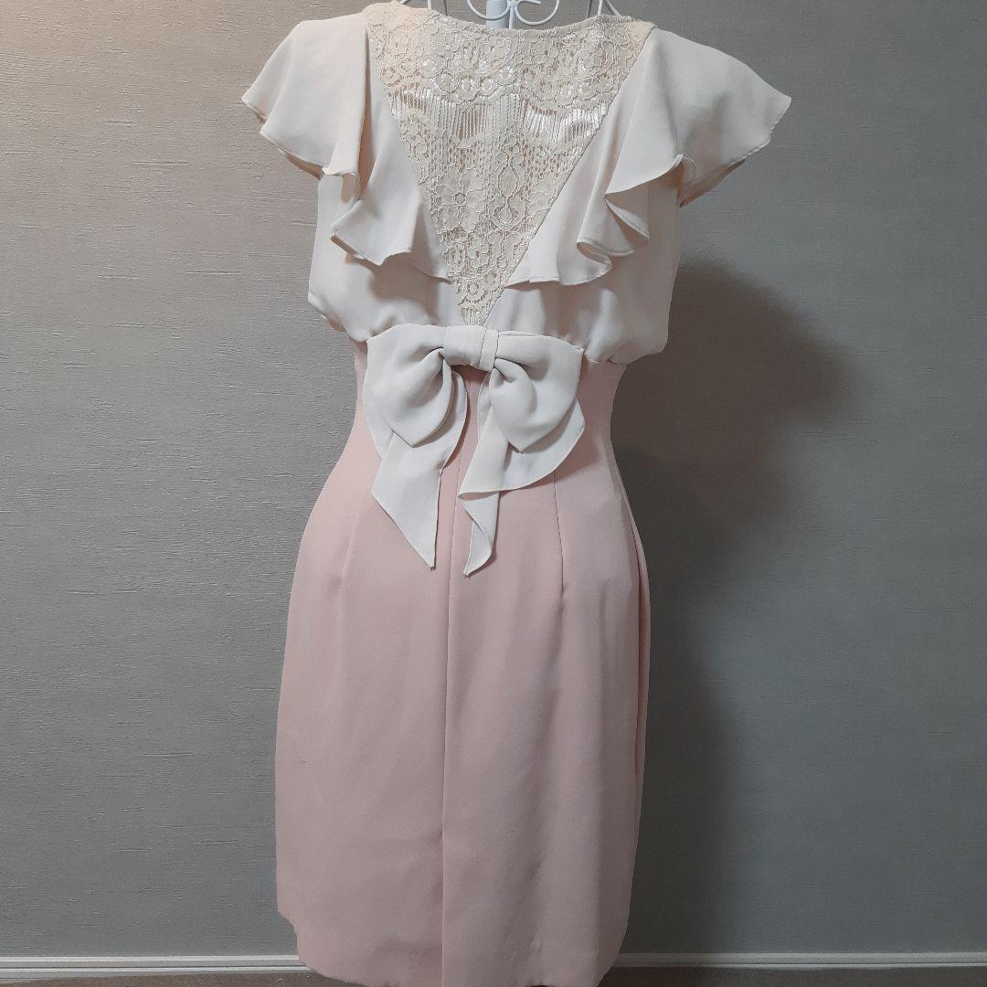 フリル付きビーズ装飾ドレス