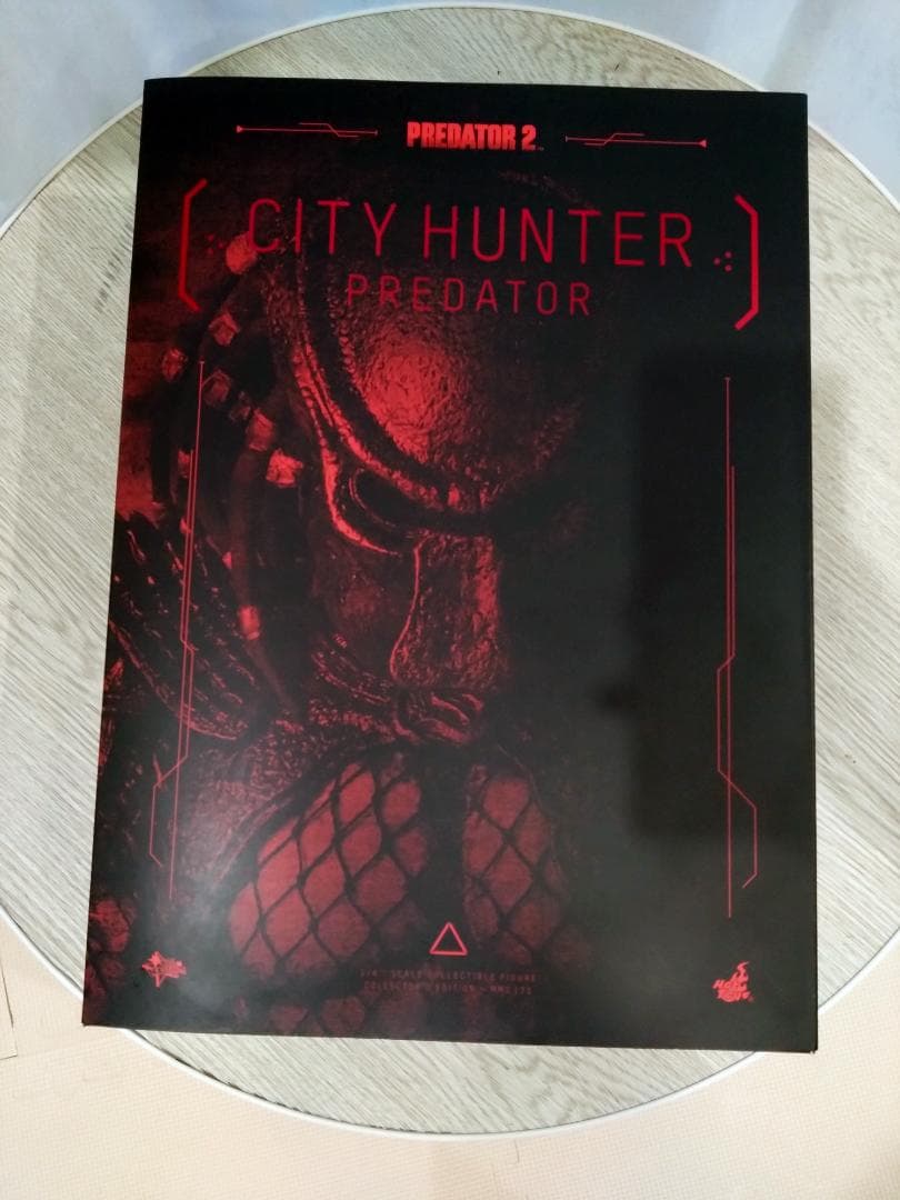 ホットトイズCITY HUNTER PREDATOR フィギュア
