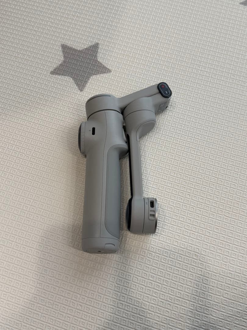 Insta360flow2pro＋スポットライト+MagSafe 本体保証付き