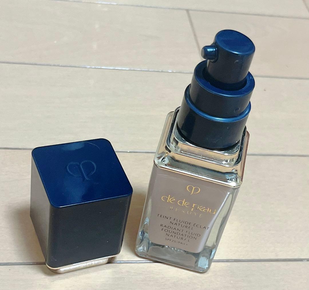 クレ・ド・ボーテタンフリュイドエクラナチュレルオークル10