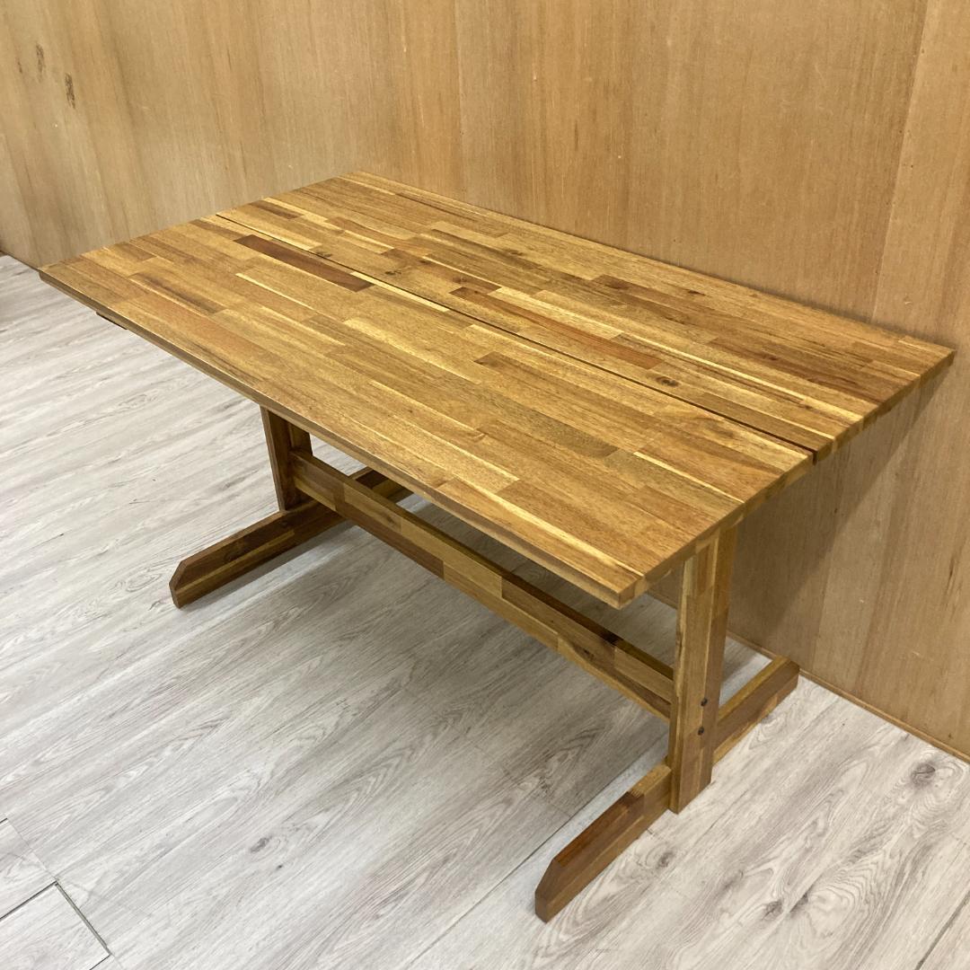 IKEA イケア　ナッカンネース 　ダイニングテーブル　アカシア 無垢